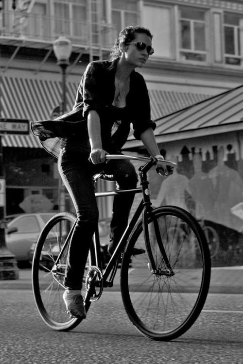 Less Is More - fixed gear style in the urban landscape